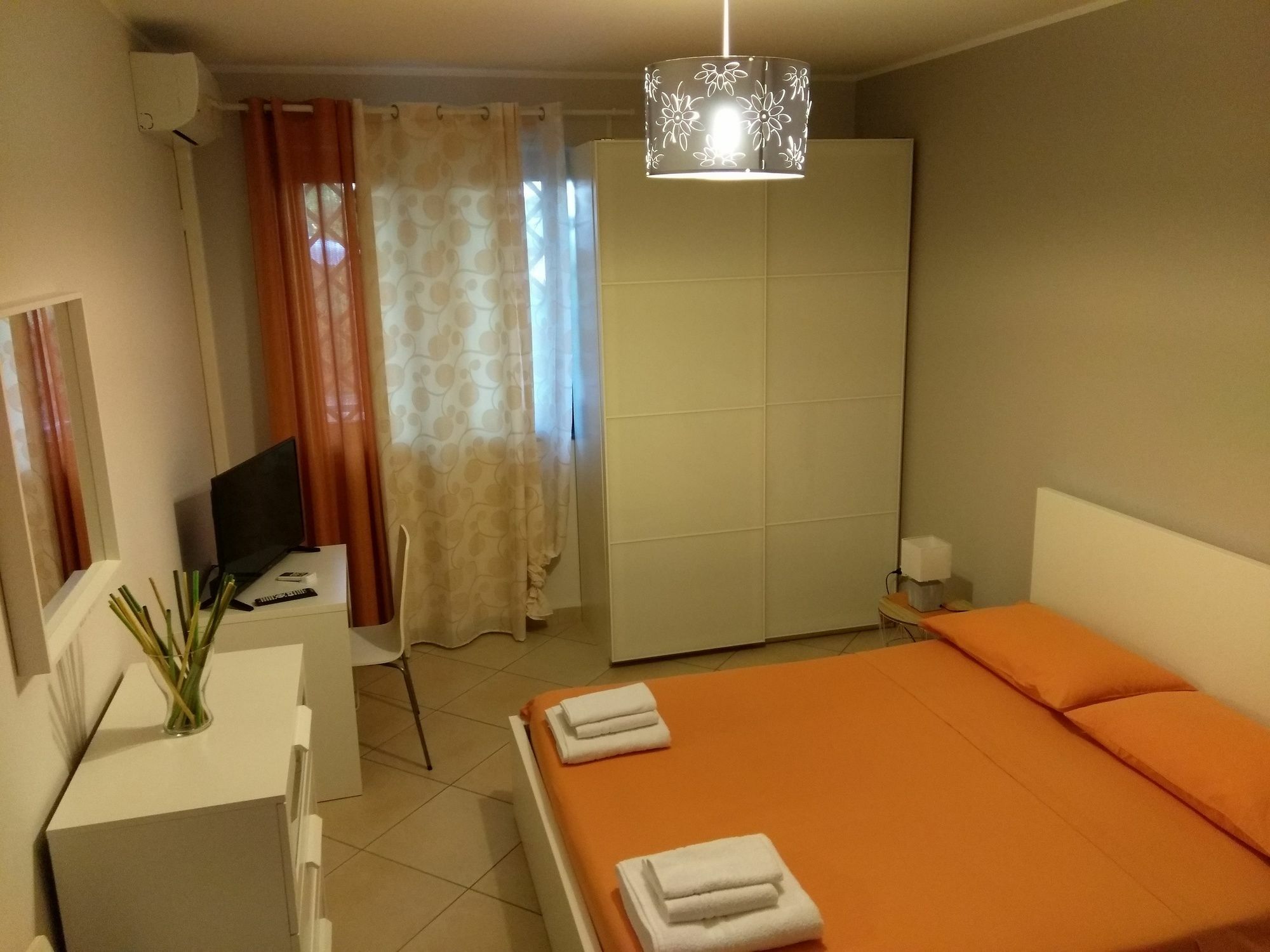 Couette-café Feluchia Tra Il Mare E Il Vulcano