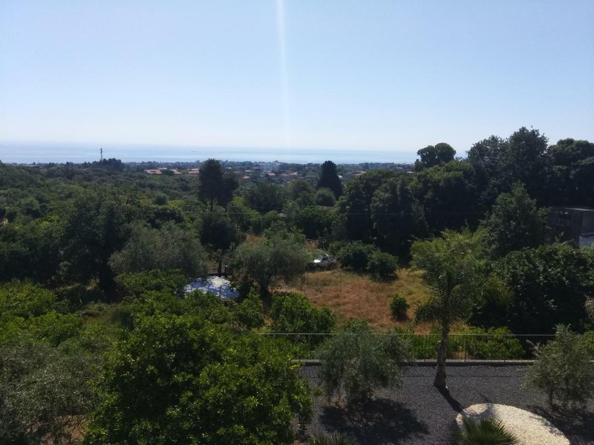 Feluchia Tra Il Mare E Il Vulcano Frühstückspension