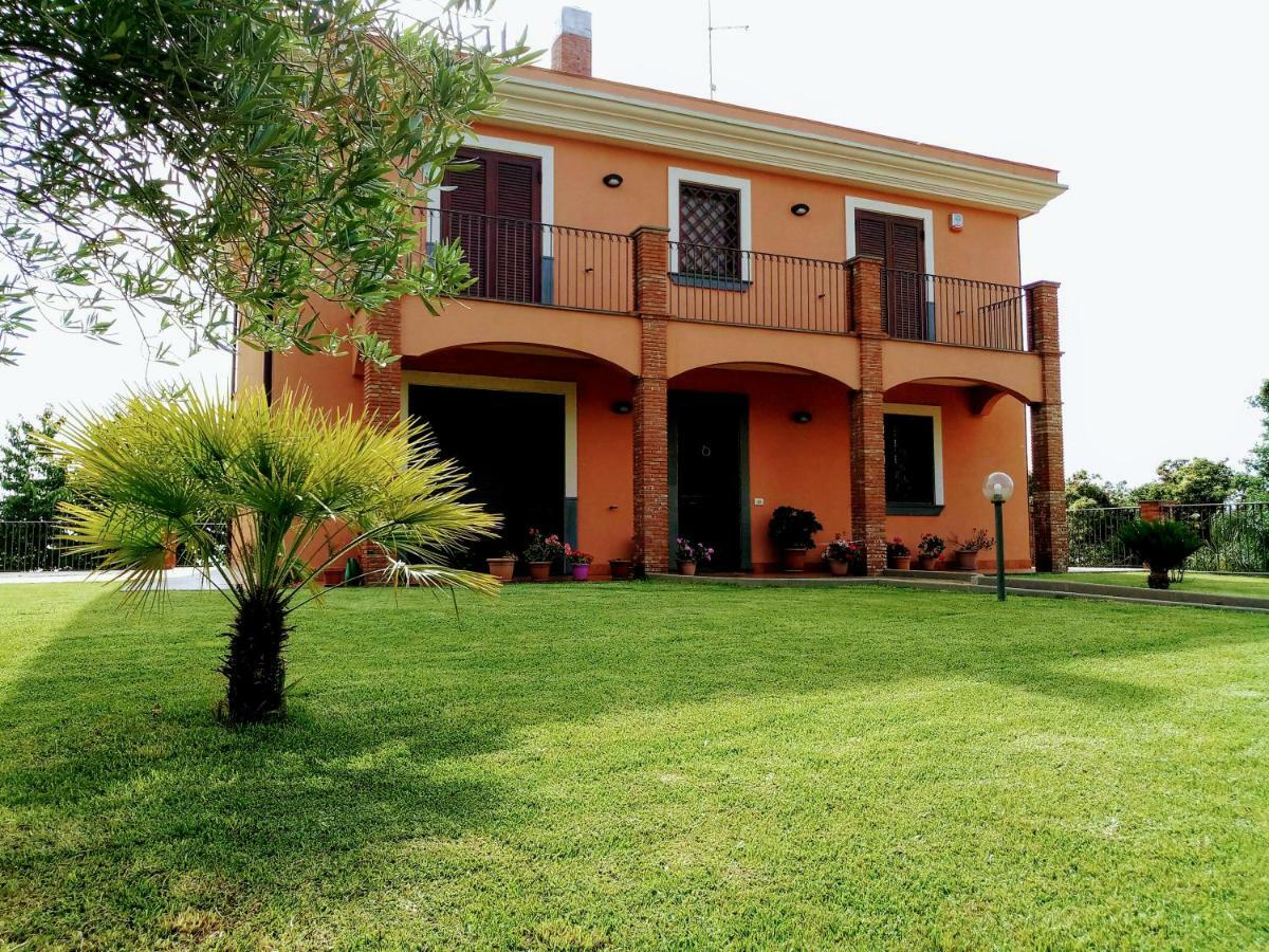 Bed & Breakfast Feluchia Tra Il Mare E Il Vulcano 2*